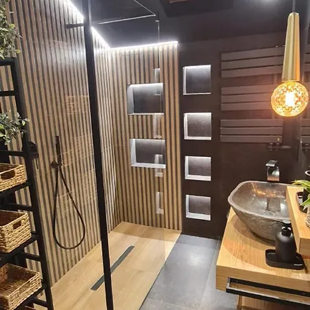 Appartement Atico De Diseno En El Centro à Oviede Extérieur photo